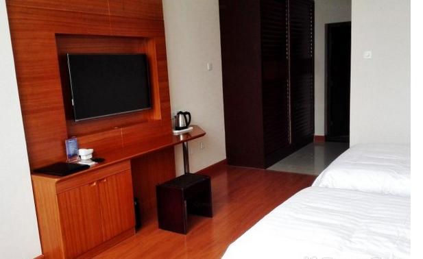Weihai Times Business Hotel Exterior photo